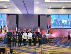 Tok. KPU Sultra Tetapkan ASR-Hugua sebagai Pasangan Gubernur Sultra Terpilih