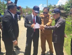 Tinjau Jalan Rusak di Konsel, Gubernur ASR: Akan Segera Dibenahi