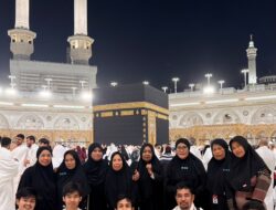 Jemaah PT Mulya Mandiri Travel Tunaikan Umrah Pertama dengan Lancar